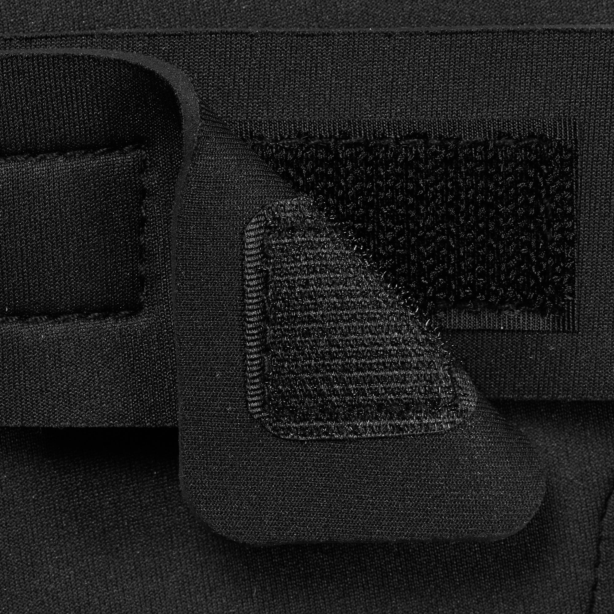 Running Arm Band velcro detail